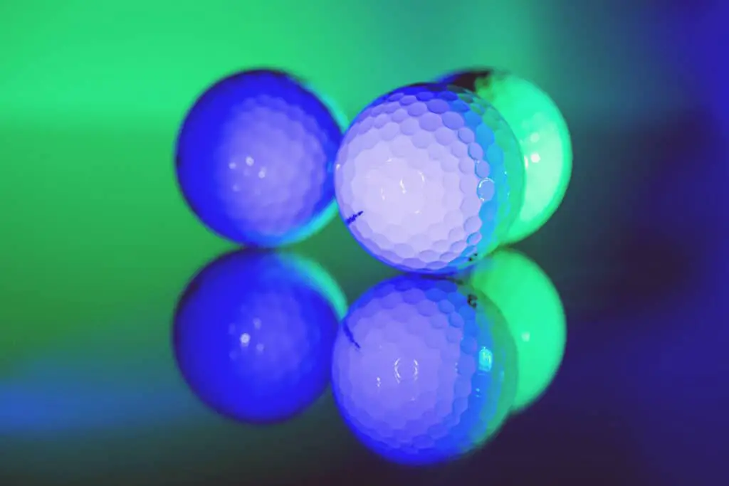 Glow in the dark golf balls